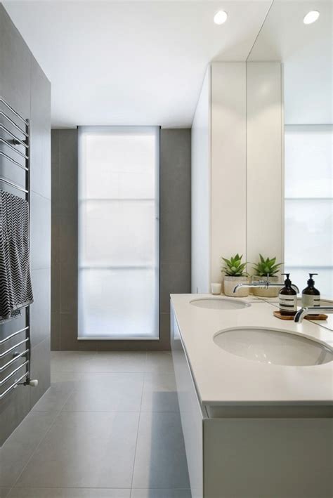 Interiores minimalistas baños modernos y elegantes