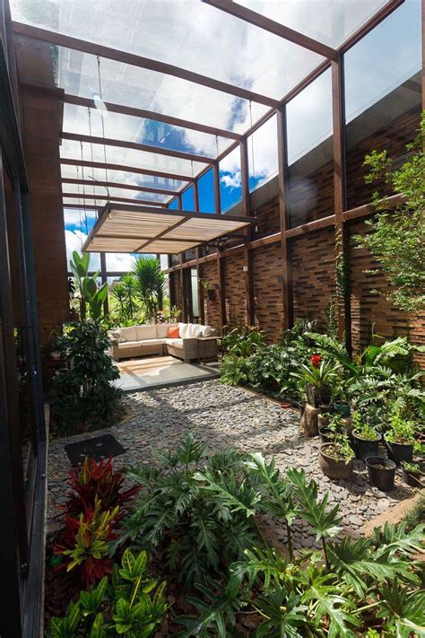 Invernadero en Casa MS | Organic architecture, Architecture, Plants