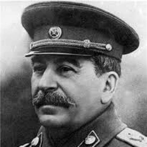 Iósif Stalin en Grandes Biografías en mp3 21/02 a las 08:29:42  02:17 ...