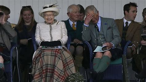 Isabel II, preocupada por el estilo de reinado que ...