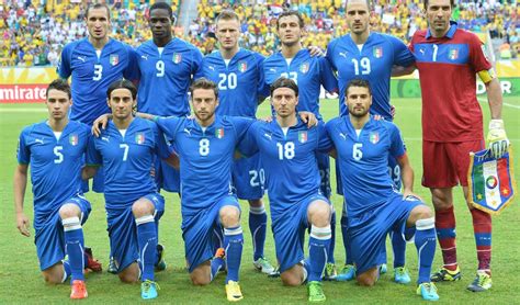 Italia convoca a seis  Bianconeri    Futbol Sapiens