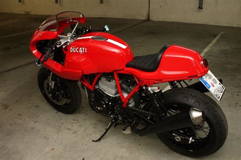 Italian red, Ducati Sport 1000S #CafeRacer   From Triumphbikes. de ...