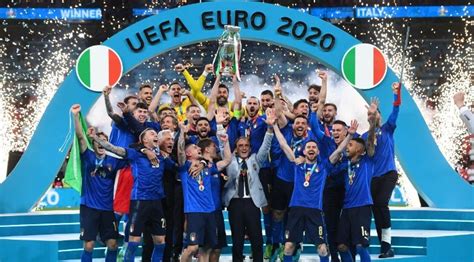 Italy Euro 2021 Winners / Frca0atcnp84pm : England in ...
