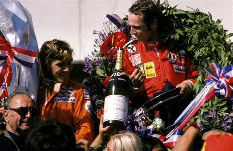 James Hunt et Niki Lauda, 1975 | James hunt, French grand ...