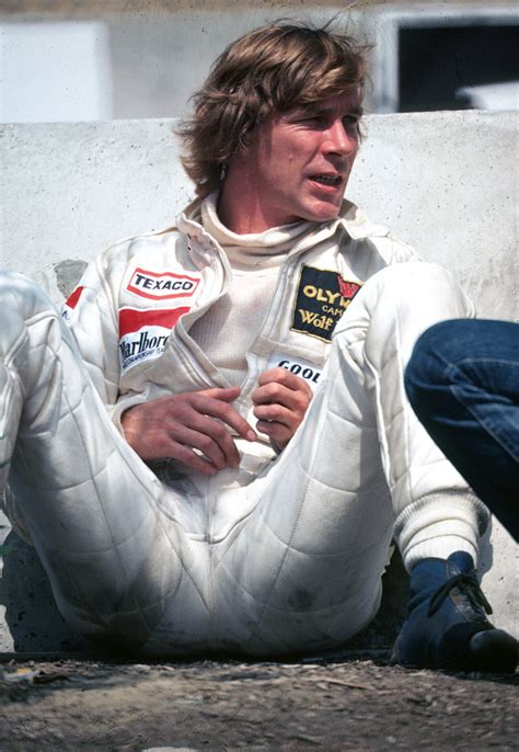 James Hunt   James Hunt Photos   James Hunt & Niki Lauda  his ear ...