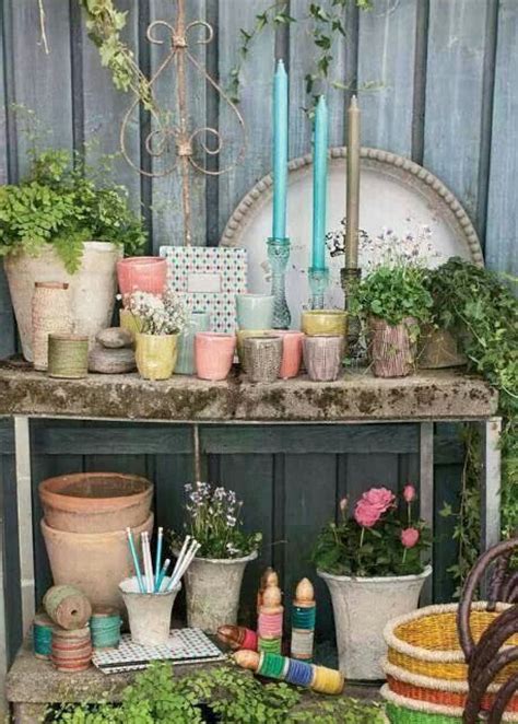 Jardin vintage. | Terrace garden, Planter pots, Garden