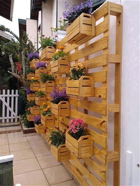Jardines verticales hechos con palets de madera   Decoración de ...