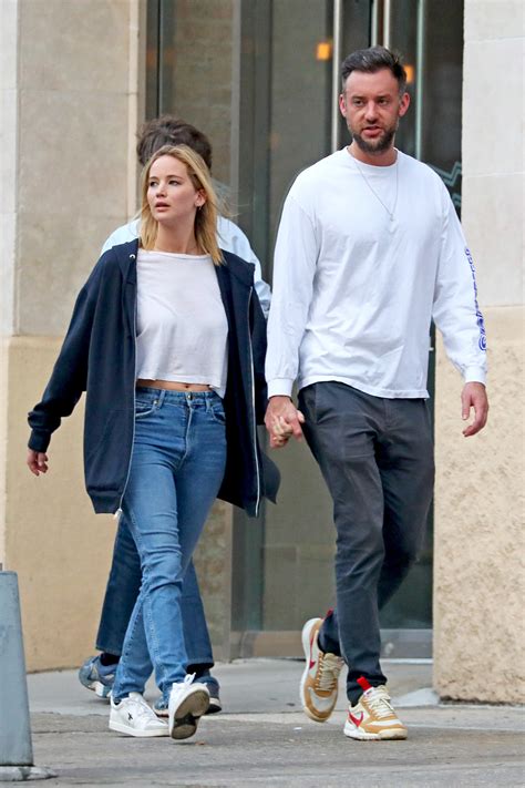 Jennifer Lawrence married   Celeb love news for September 2019 ...