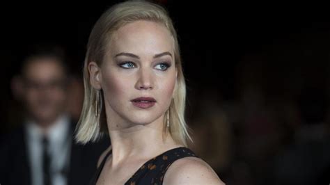 Jennifer Lawrence sale ilesa del aterrizaje forzoso de su avión privado ...