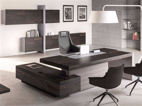 JERA | Office desk with shelves By Las Mobili