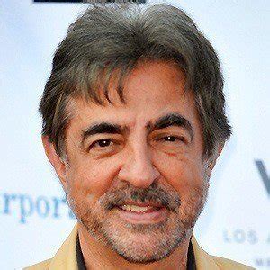 Joe Mantegna   Bio, Facts, Family | Famous Birthdays