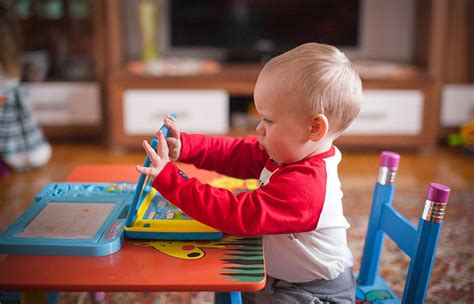 Juegos para bebés ¿Por qué comprar juguetes educativos?   Cuadernos ...