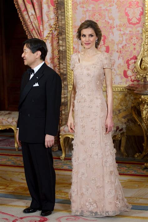 June 2013   We Dare You to Find One Flaw in Queen Letizia ...