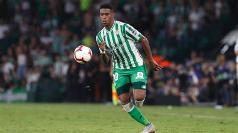 Júnior Firpo   Player profile 20/21 | Transfermarkt