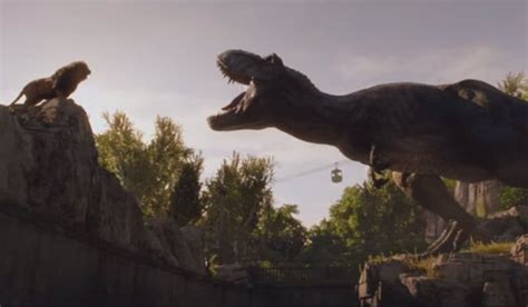 Jurassic World 2: T Rex se enfrenta al rey de la selva en un nuevo clip