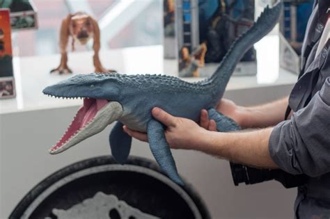 Jurassic World Dinosaurio Mosasaurus Mattel Gigante 71 Cm | PLANETA JUGUETE