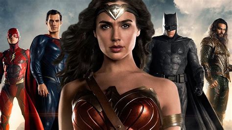JUSTICE LEAGUE   First Look of Diana Prince/Wonder Woman ...