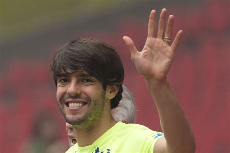Kaká anuncia su retirada del fútbol | Critica