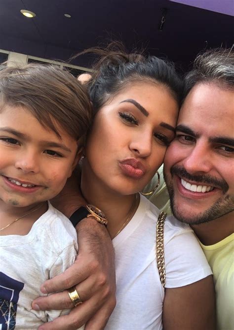 Kaká Diniz posta foto em família com Simone e Henry ...