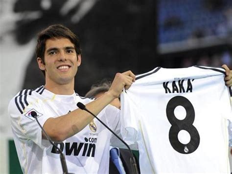 Kaká, el futbolista con más  novias  del mundo sigue  soltero