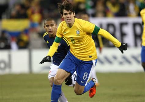 » Kaká podría regresar al fútbol para capitanear al Monza ...