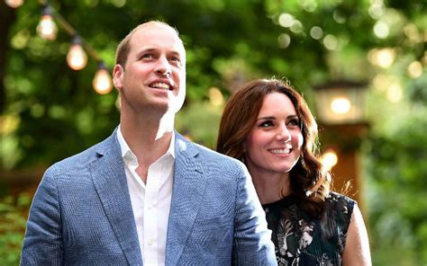 Kate Middleton, esposa del príncipe William da a luz a su tercer hijo ...