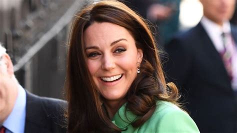 Kate Middleton se ha convertido  literalmente  en la reina Isabel II