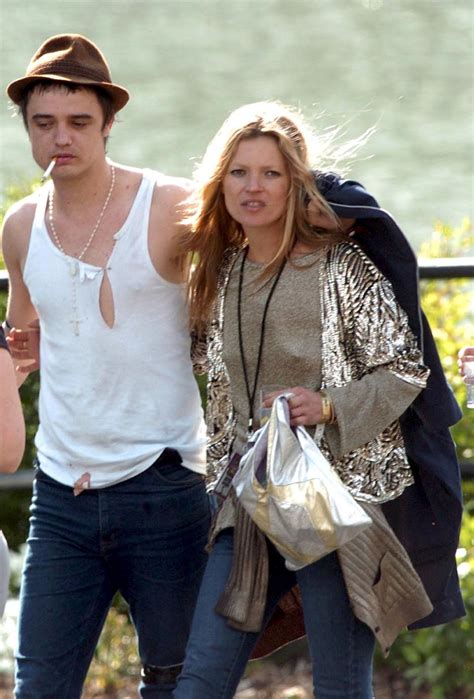 Kate Moss and Pete Doherty 110605 The Stellar Boutique