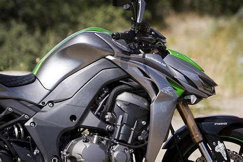 Kawasaki Z1000 2014 : Precio, fotos y ficha técnica