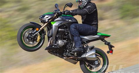 Kawasaki Z1000 ABS  Naked Motorcycle Review  Photos  Specifications ...