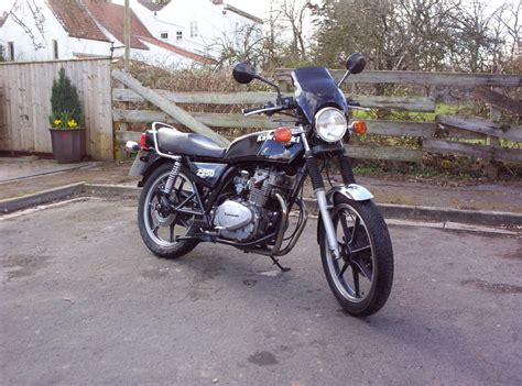 Kawasaki Z250 Gallery | Classic Motorbikes