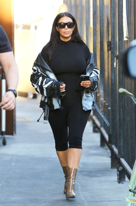 Kim Kardashian Casual Style   Out in Los Angeles, CA 2/24/2016 • CelebMafia