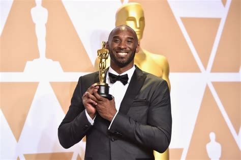Kobe Bryant: De estrella de la NBA a ganador del Óscar   800Noticias