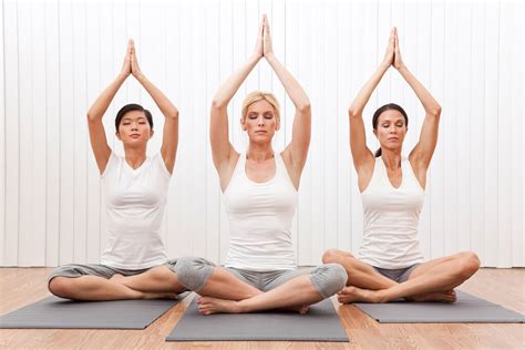 Kundalini Yoga mezcla Asanas, Meditación y Respiración al ...