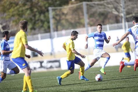 La AE El Prat se impone por 3 goles a 1 ante el Castelldefels