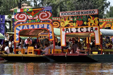 La agonía de Xochimilco, ícono turístico y agrícola de Ciudad de México ...