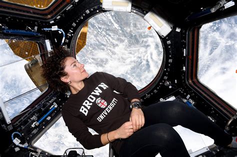 La astronauta Jessica Meir publica fotos en twitter desde ...