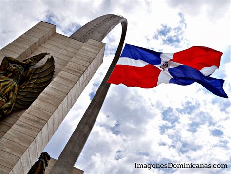 La Bandera Dominicana su historia ~ VillaconMundial.net