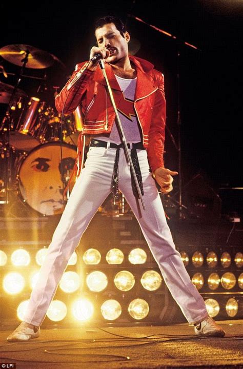 La biografía de Freddie Mercury en Queen se adueñó de los ...