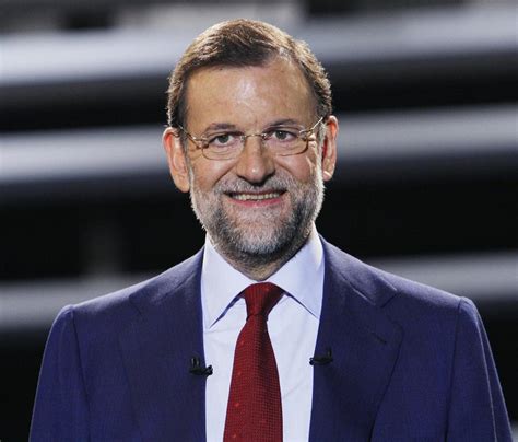 La caja B pagó trajes, corbatas y gafas para que a Rajoy se le viera ...