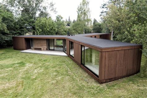 La casa prefabricada danesa de acero y madera construida en sólo 3 días