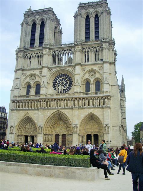 La Catedral de Notre Dame en París, símbolo de la ...