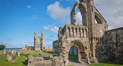La Catedral más grande de Escocia termina en ruinas ...