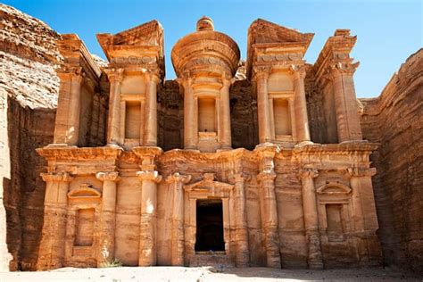 La Ciudad De Petra En Jordania. 10 Monumentos Imperdibles ...