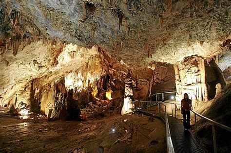 La Cueva de Pozalagua aspira a ser  El mejor rincón ...