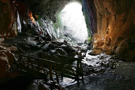 > La Cueva del Diablo