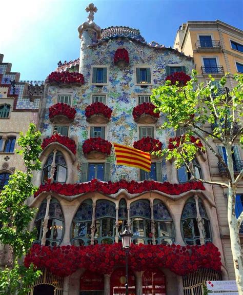 La Diada de Sant Jordi – Barcelona | Adventures Abroad