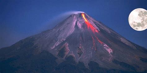 La erupción de este volcán podría causar el fin del mundo ...