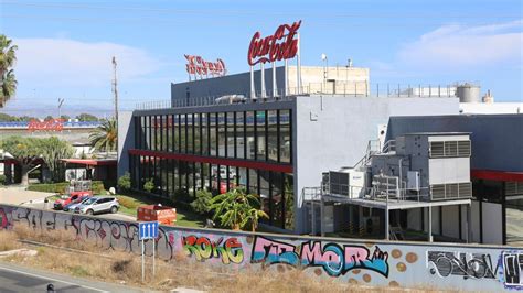 La fábrica de Coca Cola en Málaga inicia este viernes el ...