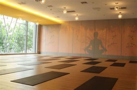 La guía definitiva para abrir un centro de yoga  15 pasos
